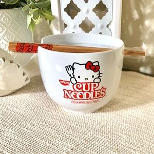 Hello Kitty Ramen Bowl w/ Chopsticks